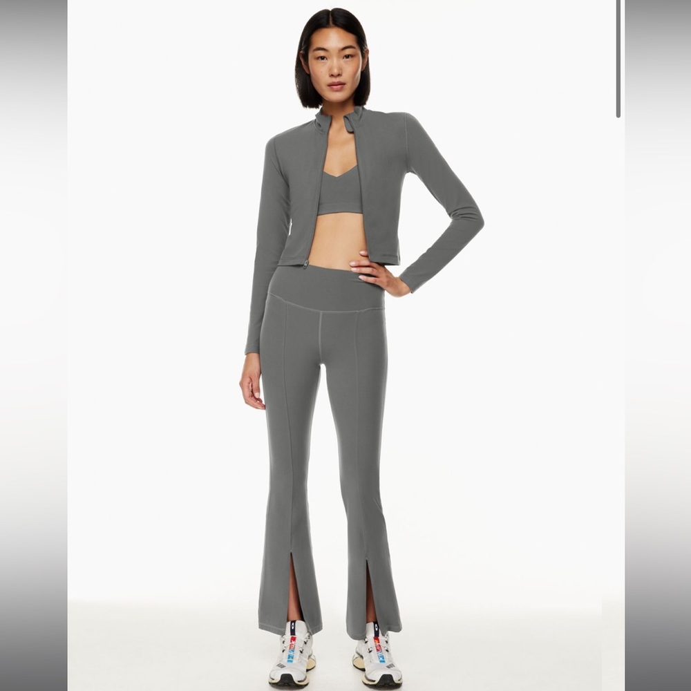 TnAction Split hem high rise flare leggings